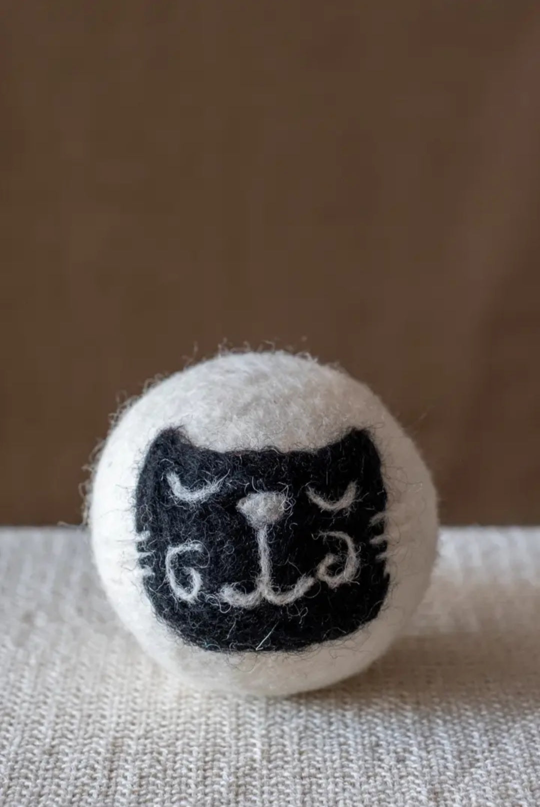 Black Cat Dryer Ball