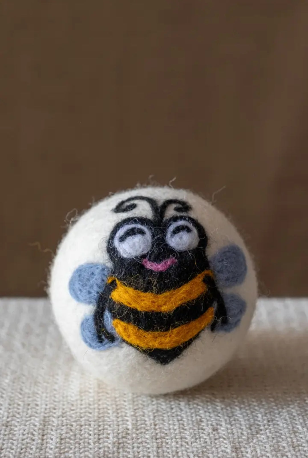 Happy Bee Dryer Ball