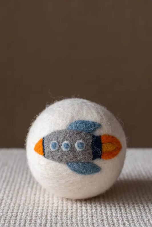 Space Rocket Dryer Ball